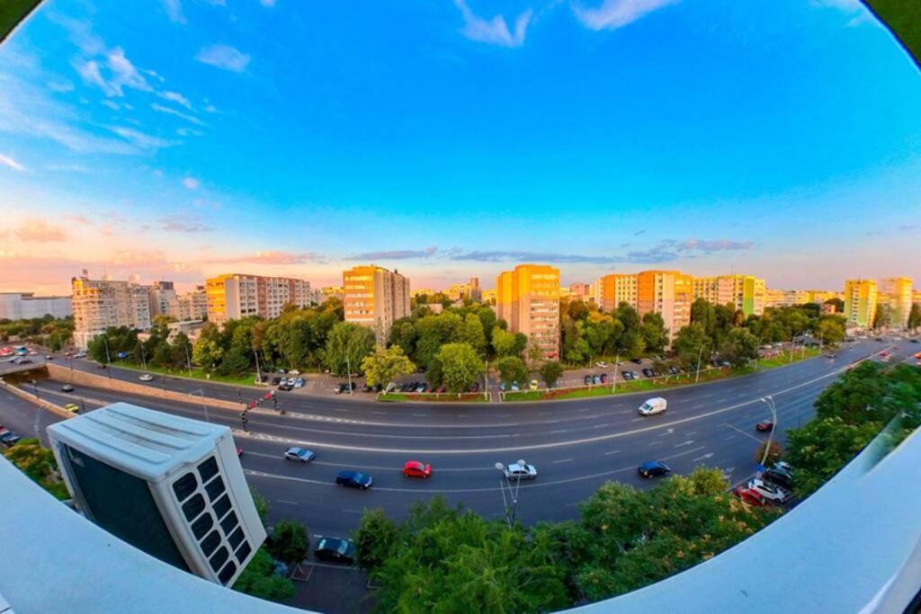 Modern 1 Bedroom Apartment In Bucharest Center! Eksteriør billede