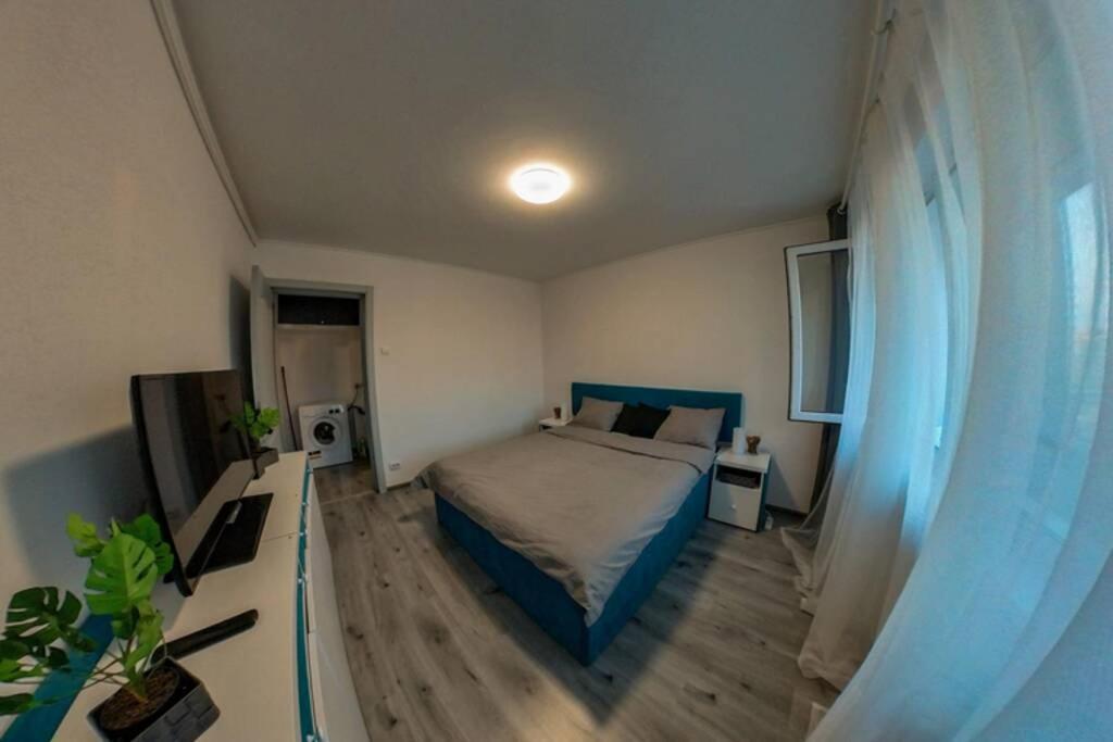 Modern 1 Bedroom Apartment In Bucharest Center! Eksteriør billede