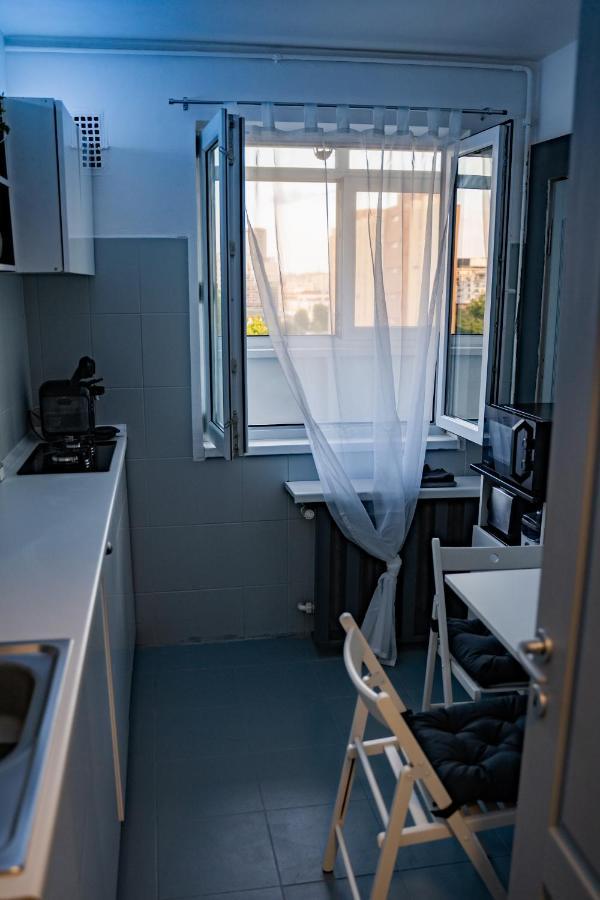 Modern 1 Bedroom Apartment In Bucharest Center! Eksteriør billede